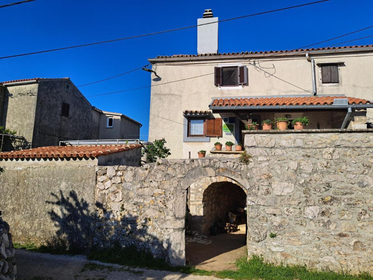 Holiday Home Pernat Exterior photo
